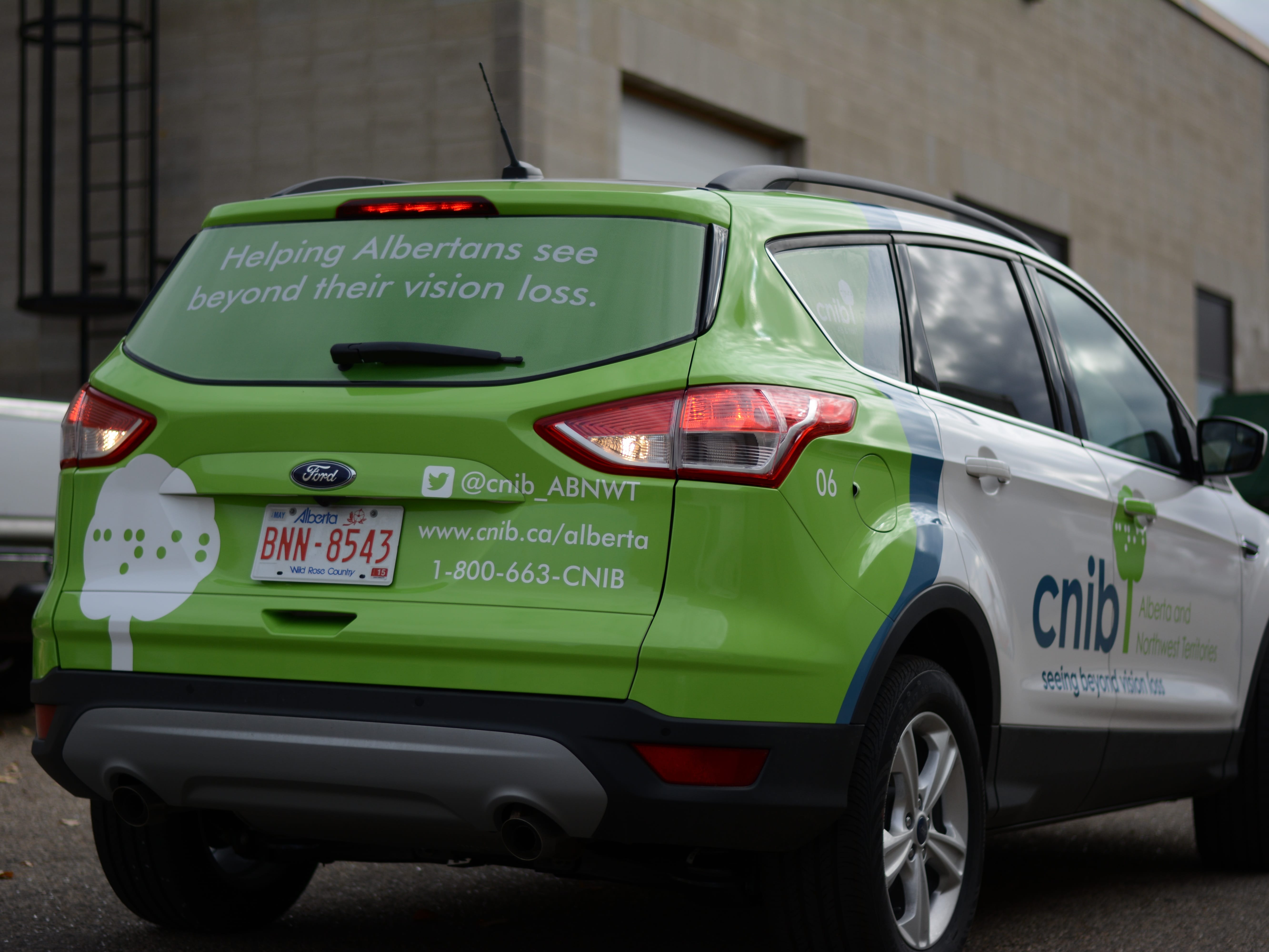 Graphics and Vinyl Installation Edmonton PRO WRAP